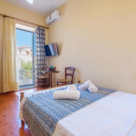 Апартаменты Annetas House Nea Koroni Экстерьер фото