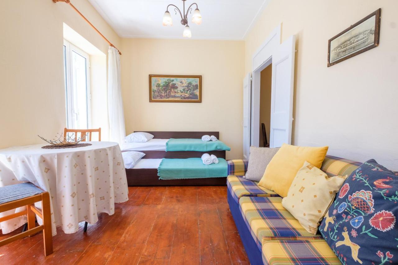 Апартаменты Annetas House Nea Koroni Экстерьер фото