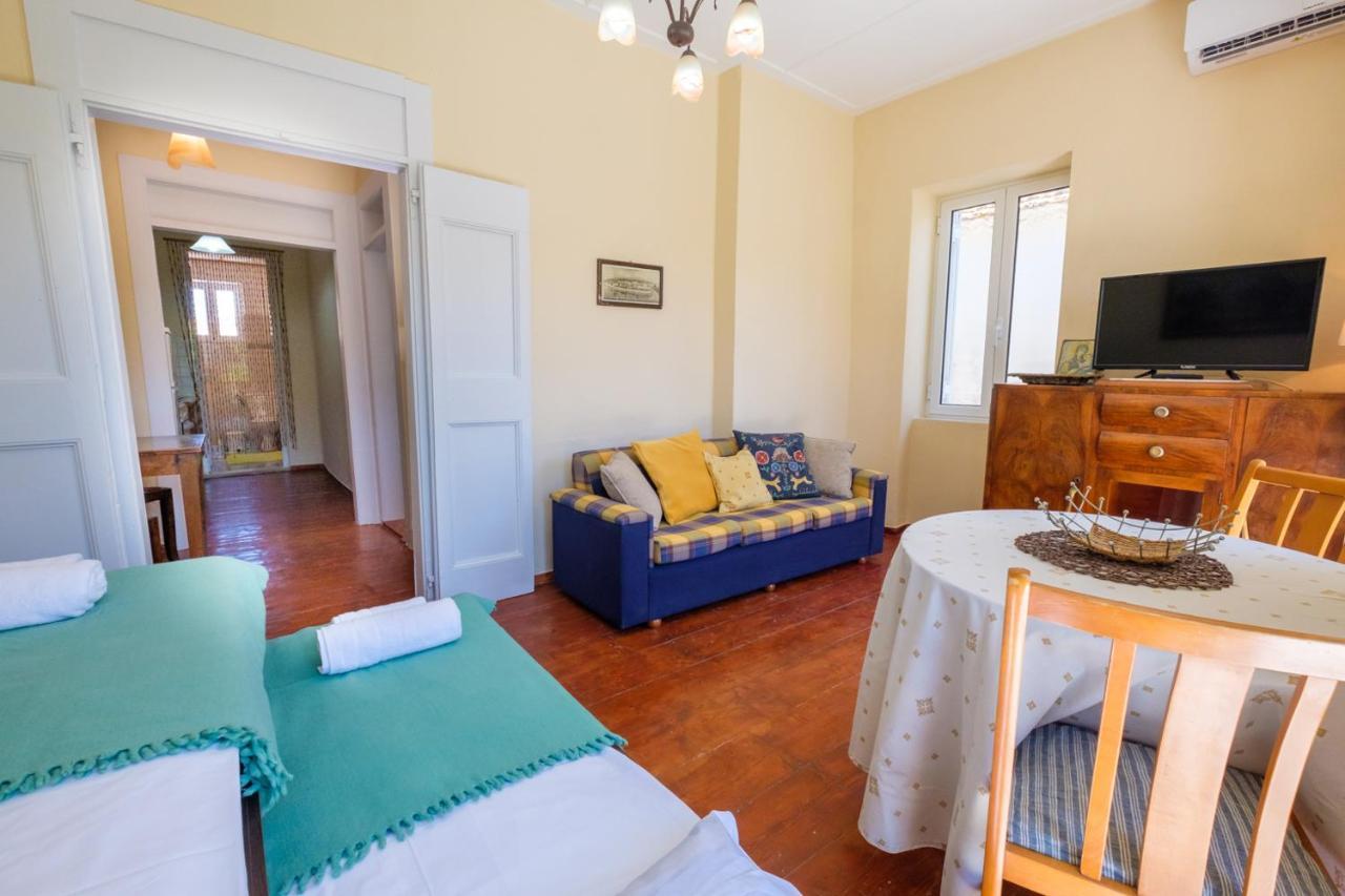 Апартаменты Annetas House Nea Koroni Экстерьер фото